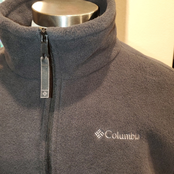 Columbia Sportswear fleece vest - Picture 7 of 7
